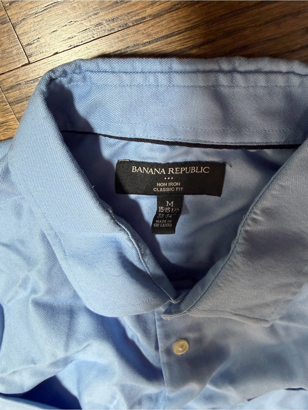 Banana Republic Non-Iron Classic Fit Light Blue Dress Shirt Medium 15-15.5